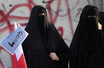 على البحرين التعامل مع العنف بقبضة من حديد